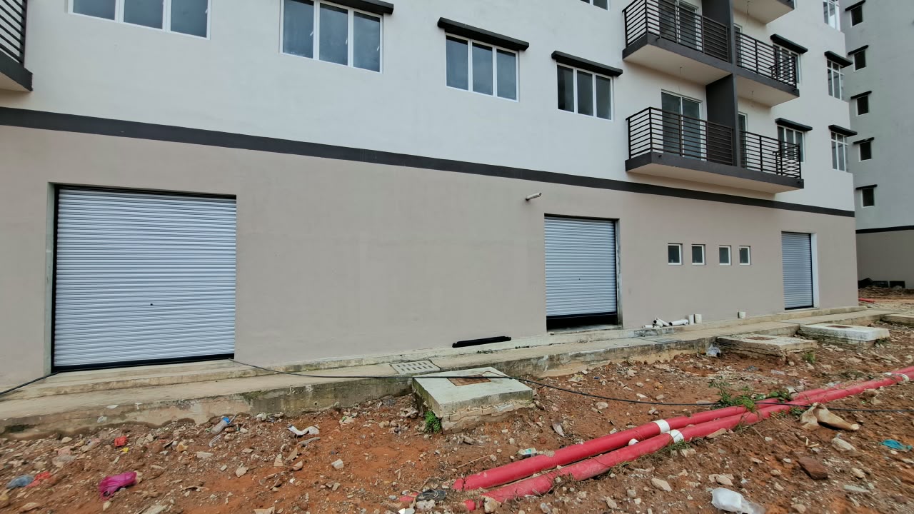 Side access openings at Gombak